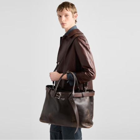 프라다 남성 벨트 나파 가죽 버클 백 2VG126 - Prada Mens Buckle Bag In Nappa Leather With Belt - prb5682x