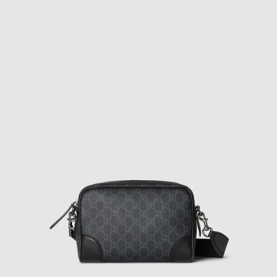 구찌 남성 GG 엠블럼 스몰 크로스백 - Gucci Mens GG Emblem Small Crossbody Bag - gub8039x