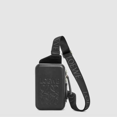 로에베 남성 몰드 슬링 백 - Loewe Mens Molded Slingbag - lob8191x