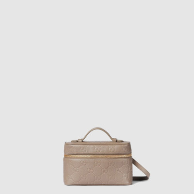 구찌 여성 GG 엠블럼 수퍼 미니백 - Gucci Womens GG Emblem Super Mini Bag - gub10819x