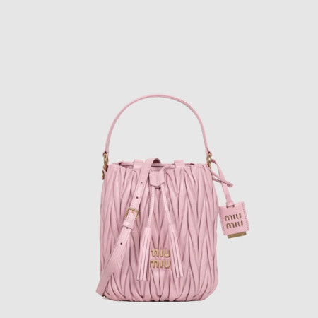 미우미우 여성 마테라쎄 버킷백 - Miumiu Womens Matelasse Bucket Bag - mib12053x